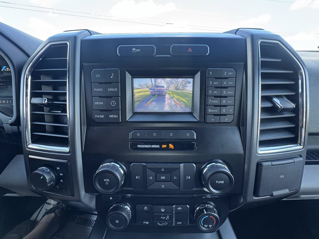 Used 2015 Ford F150 XLT w/ Equipment Group 301A Mid AWD/4WD image 15