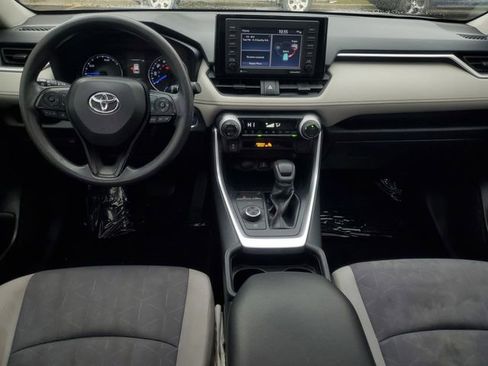 Used 2020 Toyota RAV4 XLE image 30