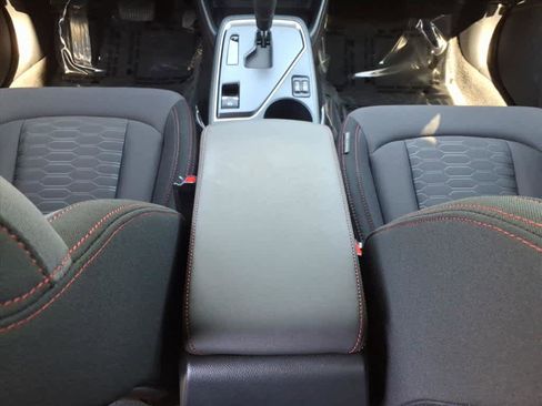 Used 2024 Subaru Impreza 2.0i Sport image 32