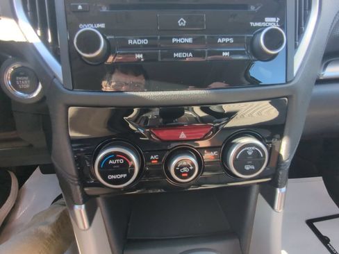 Used 2020 Subaru Forester Premium AWD/4WD image 19