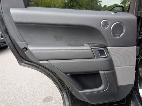 Used 2022 Land Rover Range Rover Sport HSE Silver Edition image 29