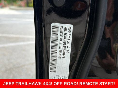 Used 2022 Jeep Compass Trailhawk w/ Trailhawk Convenience Group AWD/4WD image 54