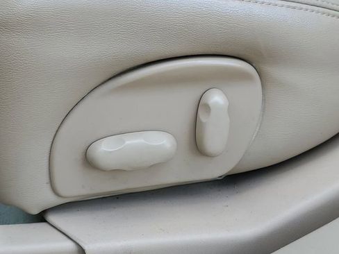 Used 2007 Cadillac SRX image 12