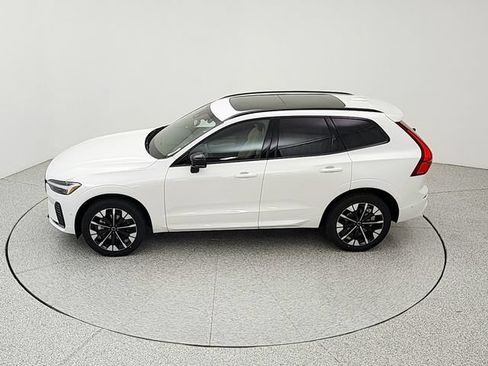 New 2026 Volvo XC60 B5 Plus w/ Protection Package Premier AWD/4WD image 37