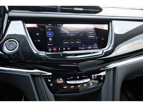 New 2025 Cadillac XT6 Sport w/ Technology Package image 17