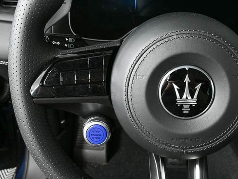New 2025 Maserati Grecale Modena image 11