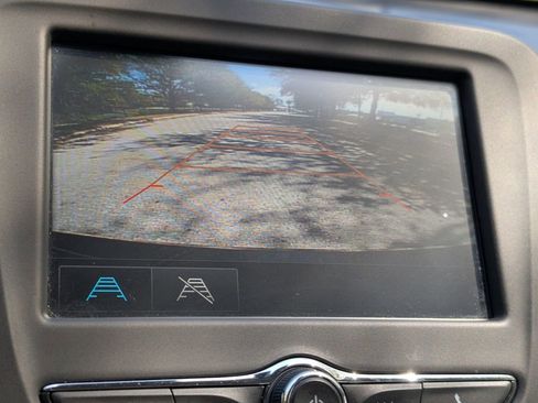 Used 2017 Chevrolet Malibu LS image 28