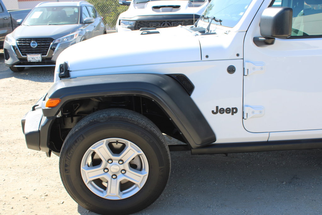 Used 2023 Jeep Wrangler Sport AWD/4WD image 7