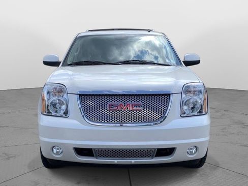 Used 2013 GMC Yukon Denali AWD/4WD image 8