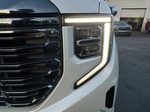 Used 2024 GMC Sierra 1500 Denali Ultimate AWD/4WD image 10