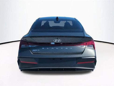 New 2026 Hyundai Elantra SEL Sport image 6