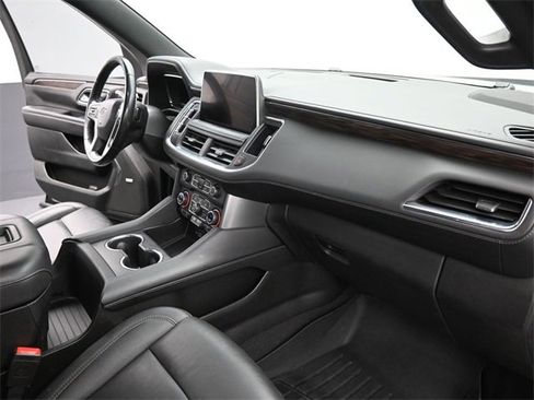 Used 2022 Chevrolet Tahoe Z71 w/ Luxury Package image 27