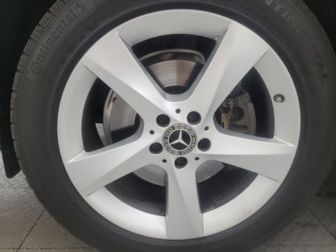Used 2018 Mercedes-Benz GLE 350 w/ Premium 1 Package image 31