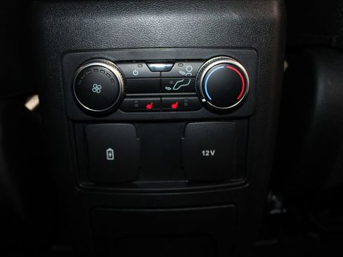 Used 2023 Ford Explorer Limited image 35