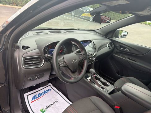Used 2023 Chevrolet Equinox RS image 10