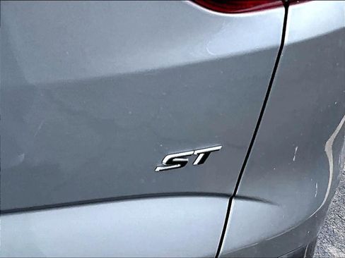 Used 2023 Buick Enclave Essence w/ Experience Buick Package image 30