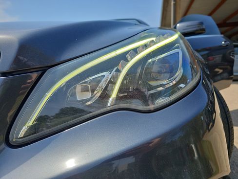 Certified 2016 Mercedes-Benz E 400 Cabriolet image 33