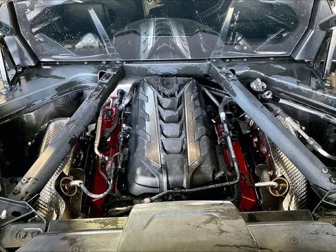 Used 2025 Chevrolet Corvette Stingray Coupe w/ 1LT RWD image 35