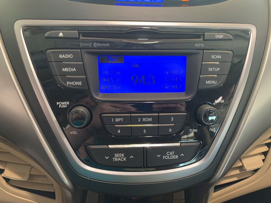 Used 2013 Hyundai Elantra GLS w/ Preferred Pkg FWD image 18