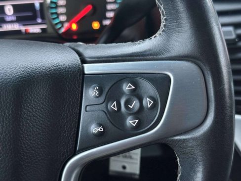 Used 2017 GMC Yukon SLE w/ SLE Value Package image 33