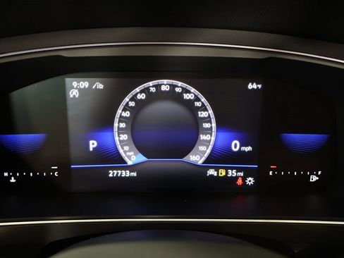 Used 2022 Volkswagen Tiguan S image 36