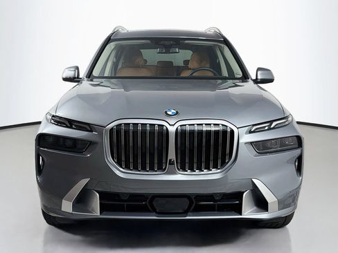 Used 2024 BMW X7 xDrive40i AWD/4WD image 2