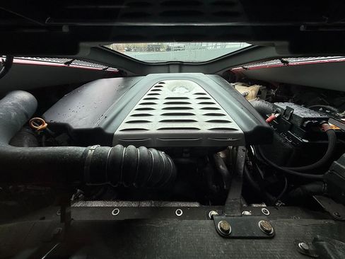 Used 2015 Alfa Romeo 4C Launch Edition w/ Convenience Group image 33