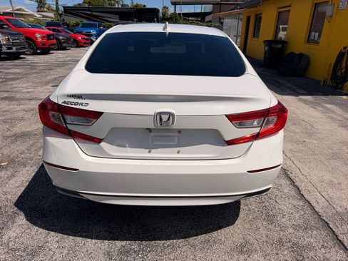 Used 2018 Honda Accord LX image 10