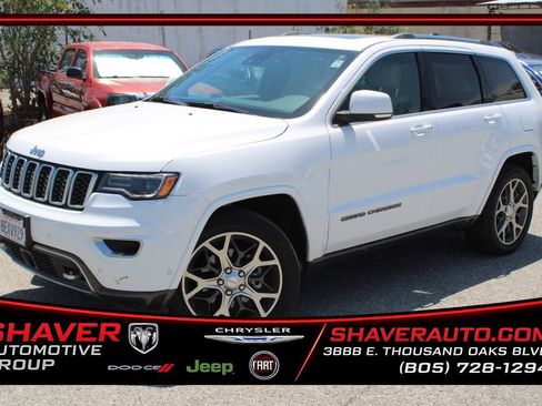 Used 2018 Jeep Grand Cherokee Limited AWD/4WD image 1