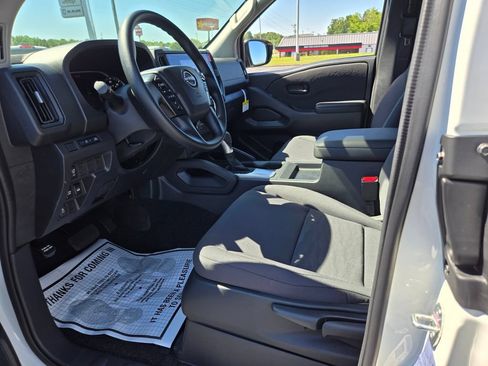 New 2026 Nissan Frontier S w/ Tow Package AWD/4WD image 4