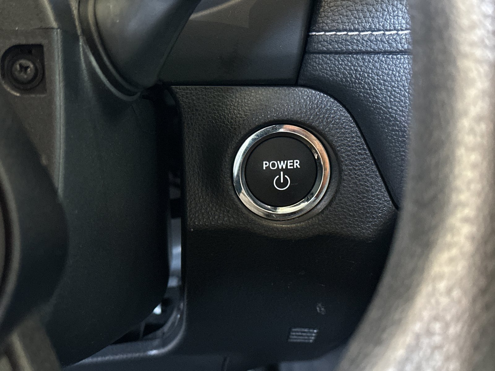 Used 2025 Toyota RAV4 XLE AWD/4WD image 20