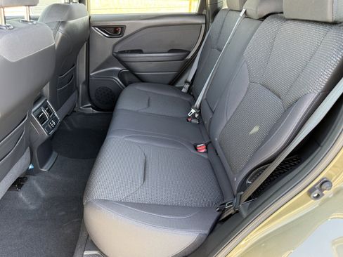 Used 2025 Subaru Forester Premium image 30