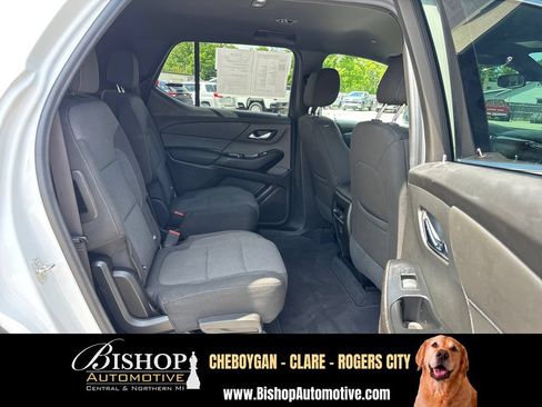 Used 2023 Chevrolet Traverse LT w/ LPO, Floor Liner Package AWD/4WD image 26