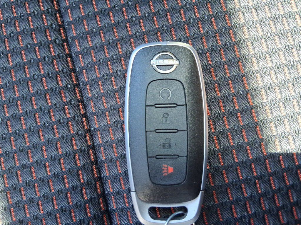 Used 2026 Nissan Kicks SR w/ SR Premium Package AWD/4WD image 32
