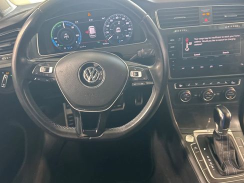 Used 2018 Volkswagen e-Golf SEL Premium image 15