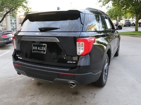 Used 2024 Ford Explorer XLT w/ Equipment Group 202A AWD/4WD image 6