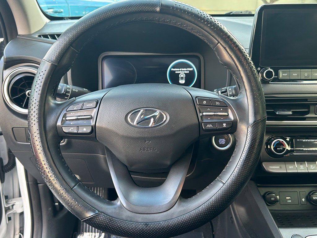 Used 2022 Hyundai Kona Limited FWD image 19