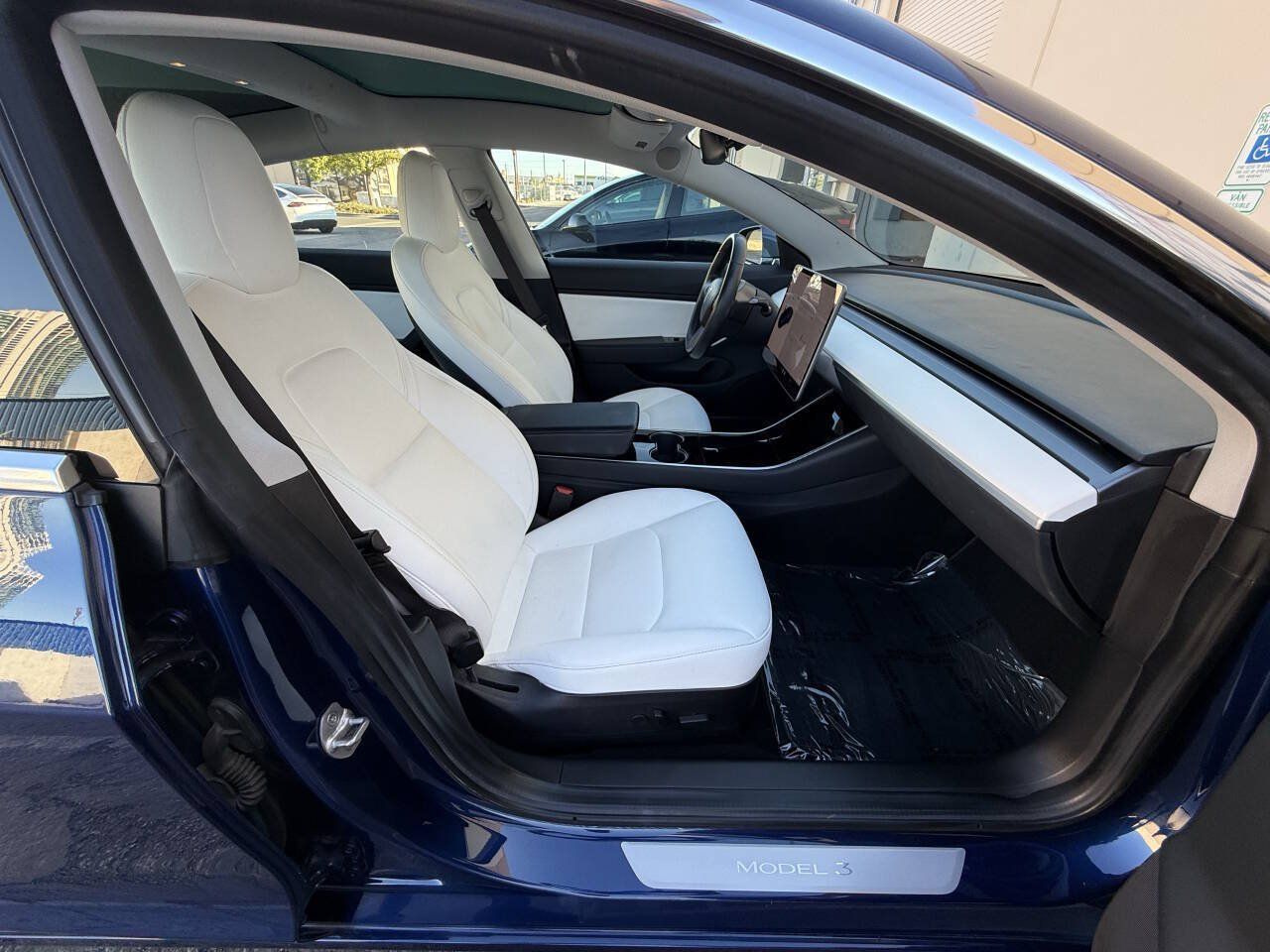 Used 2018 Tesla Model 3 Long Range AWD/4WD image 28