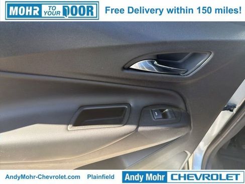 Used 2024 Chevrolet Equinox LT image 32