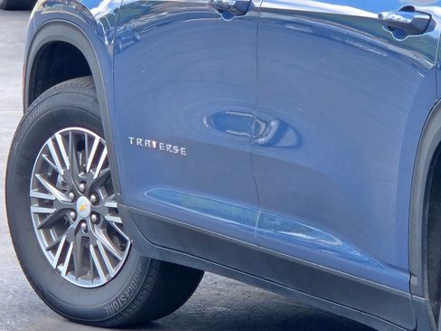 Certified 2026 Chevrolet Traverse LT AWD/4WD image 16