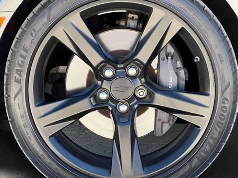 Used 2017 Chevrolet Camaro SS RWD image 33