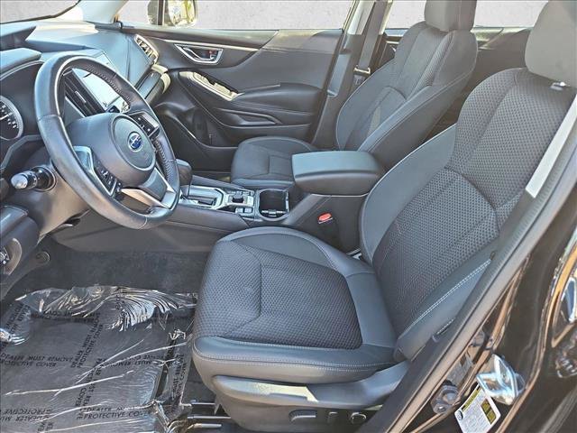 Used 2024 Subaru Forester Premium AWD/4WD image 17