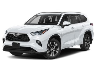 Used 2023 Toyota Highlander XLE