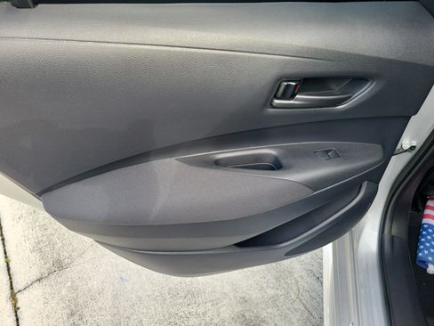 Used 2024 Toyota Corolla LE FWD image 12