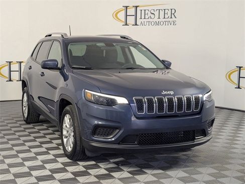 Used 2020 Jeep Cherokee Latitude image 2