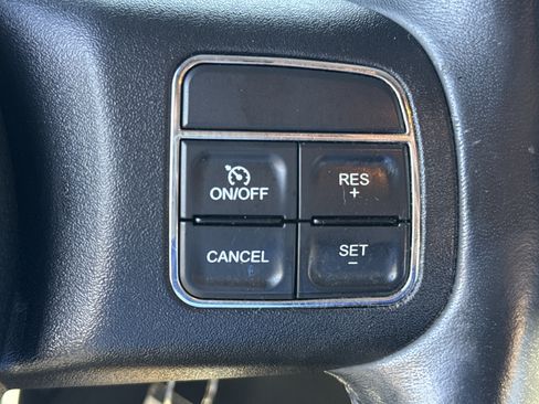 Used 2013 Jeep Wrangler Sport AWD/4WD image 18