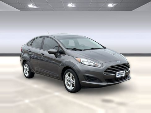 Used 2019 Ford Fiesta SE FWD image 7