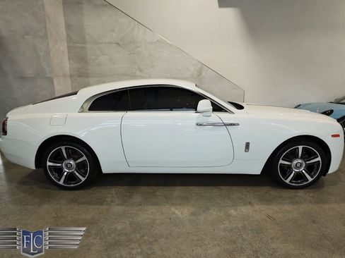 Used 2015 Rolls-Royce Wraith RWD image 43
