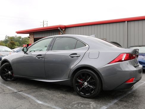 Used 2016 Lexus IS 200t image 7