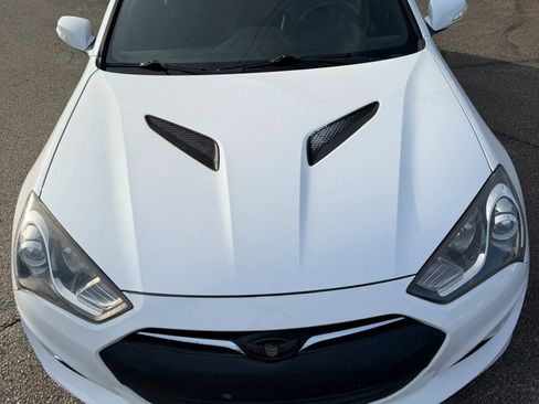 Used 2015 Hyundai Genesis 3.8 RWD image 12